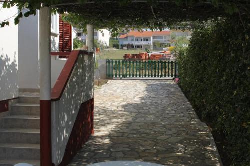Apartments With A Parking Space Povljana (pag) - 6468