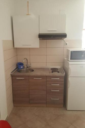Apartments With A Parking Space Povljana (pag) - 6468
