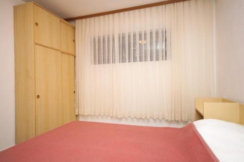 Apartment Povljana 227d