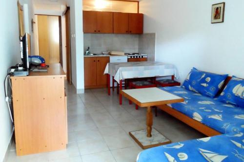 Apartment Povljana 227d