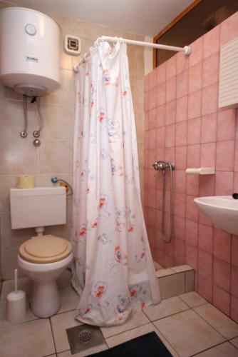 Apartment Povljana 227d