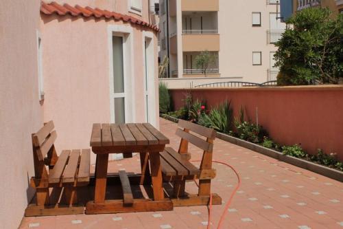 Apartment Povljana 7505c