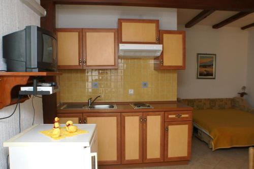 Apartments With A Parking Space Povljana (pag) - 233