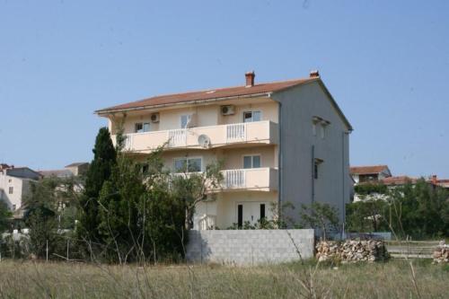Apartment Povljana 229b