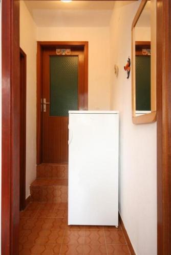 Apartment Povljana 226b