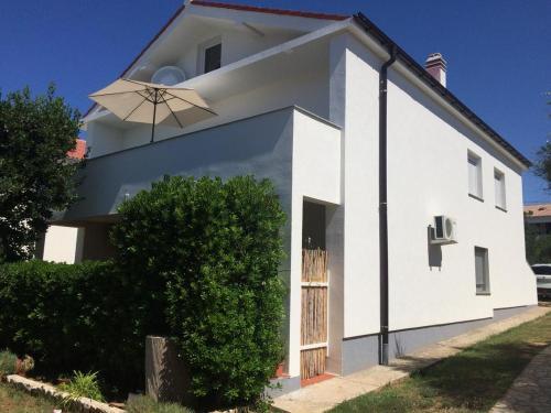 Apartment Povljana 226b