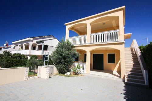 Apartment Alen