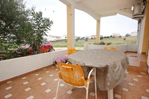 Apartments With A Parking Space Povljana (pag) - 9405