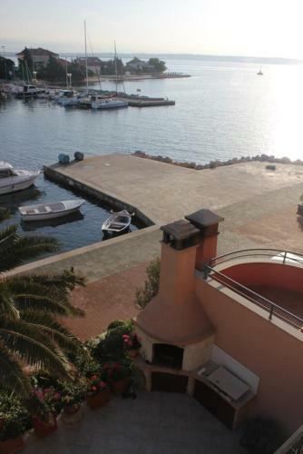 Apartment Poljana 8450b