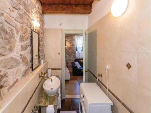 Holiday Home Preko Put Kusterinih