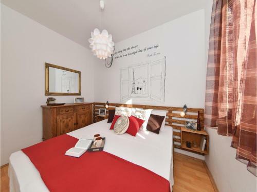 One-bedroom Holiday Home In Pridraga