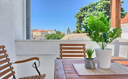 Hostal Mincheta - Luxury Rooms