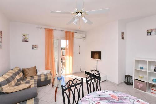 Hostal Apartments And Room Krste