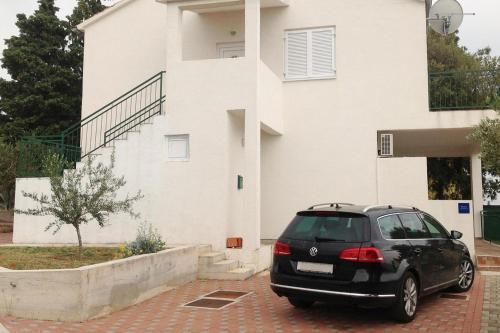Apartment Primosten 4268a