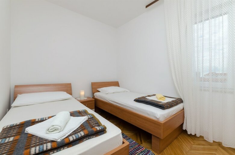 Apartments Zdravka G