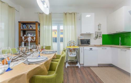 Three-bedroom Holiday Home In Pula