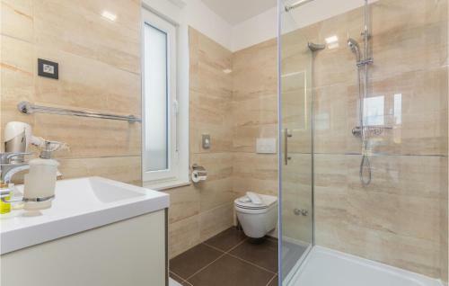 Three-bedroom Holiday Home In Pula