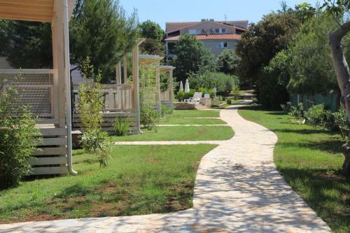 Mobile Homes Pe?kera