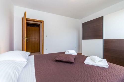Apartments Ori