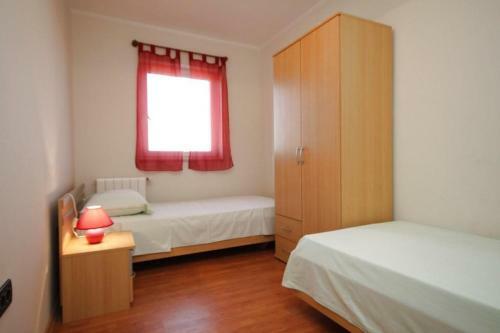 Apartments With A Parking Space Pula - 7646