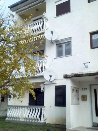 Apartments With A Parking Space Kampor (rab) - 11878