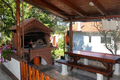 Apartments By The Sea Kampor (rab) - 5056