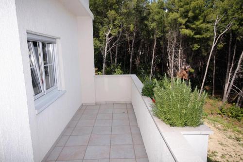 Apartments With A Parking Space Banjol (rab) - 5022