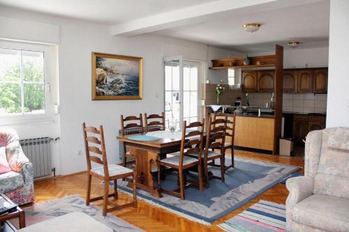 Apartments With A Parking Space Banjol (rab) - 5022
