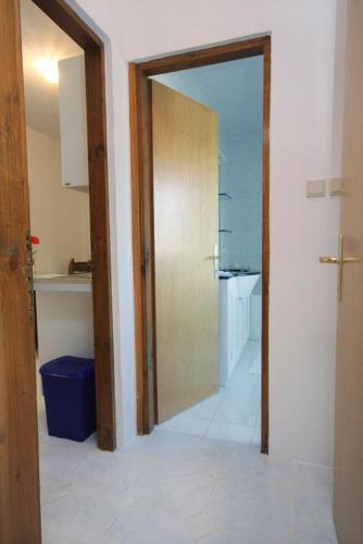 Apartments With A Parking Space Banjol (rab) - 5022