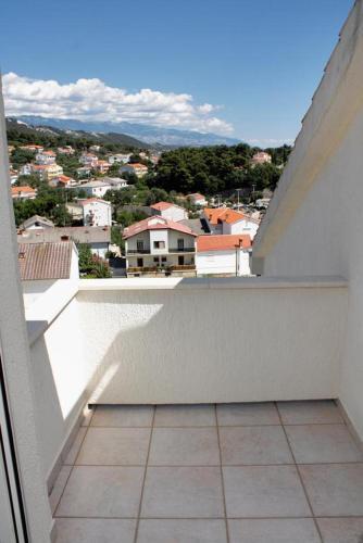 Apartments With A Parking Space Banjol (rab) - 5022