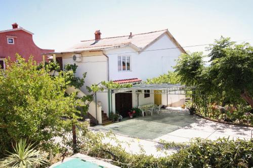 Apartments With A Parking Space Banjol (rab) - 5071