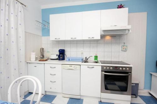 Apartments With A Parking Space Banjol (rab) - 5071
