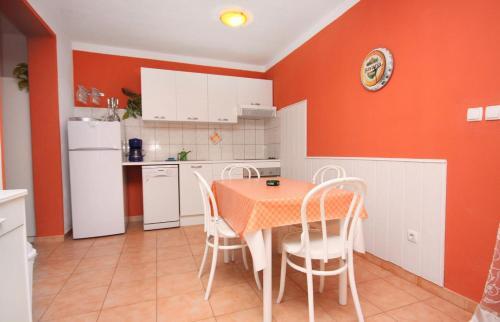 Apartments With A Parking Space Banjol (rab) - 5071