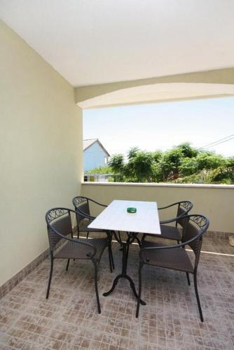 Apartments With A Parking Space Banjol (rab) - 5071