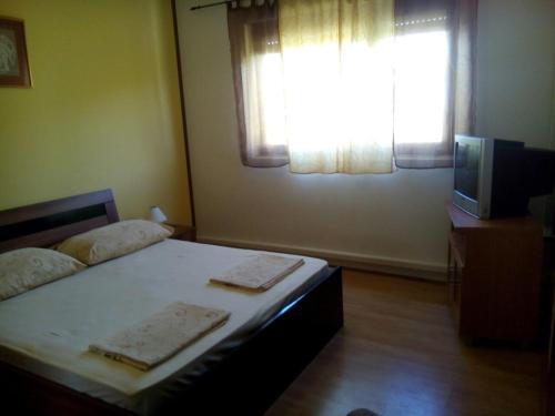 Apartment Banjol 15463b