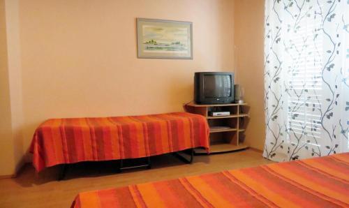 Apartments With A Parking Space Barbat (rab) - 4988