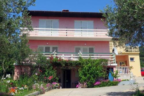 Apartments With A Parking Space Barbat (rab) - 4988