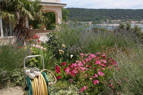 Apartment Supetarska Draga - Donja 2013c