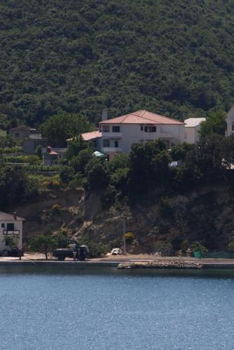 Apartment Supetarska Draga - Donja 2013c