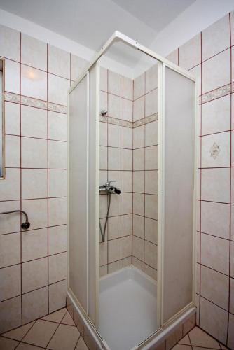 Apartments With A Parking Space Kampor (rab) - 5018