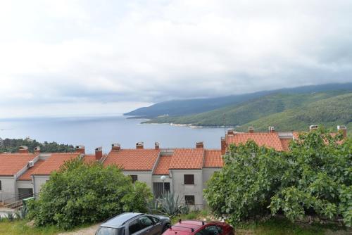 Apartments Creska 629