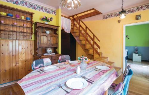 Two-bedroom Holiday Home In Rakalj