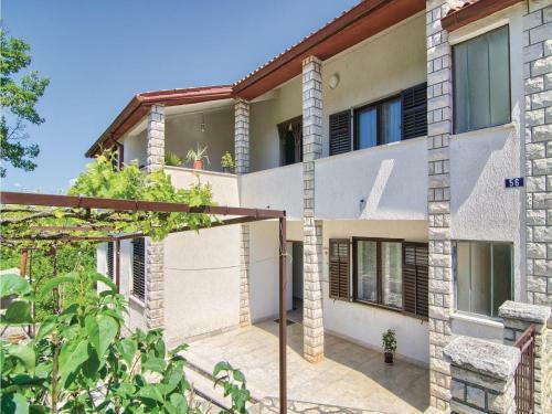 Two-bedroom Apartment In Rakalj