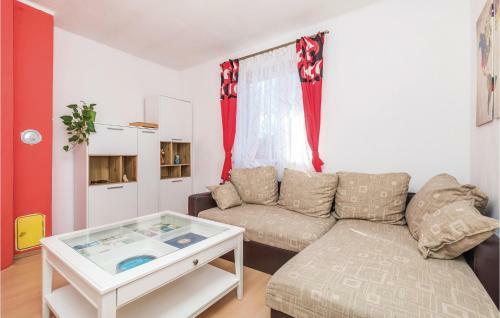 One-bedroom Holiday Home In Rakovica