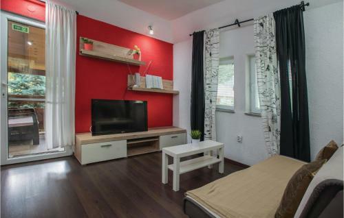 One-bedroom Apartment In Rakovica