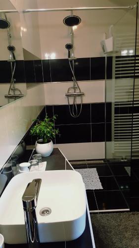 Bed & Breakfast Rooms Ruhige Lage 1