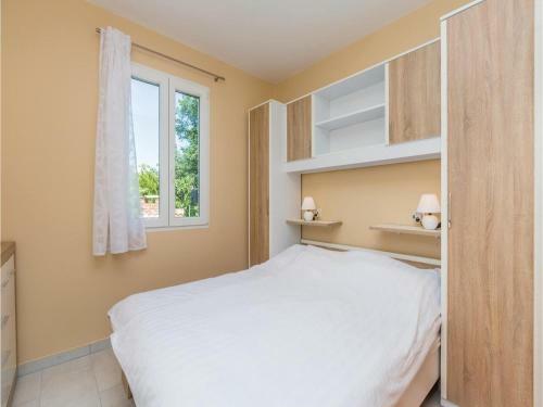 One-bedroom Holiday Home In Rasopasno