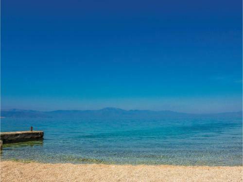 One-bedroom Holiday Home In Rasopasno