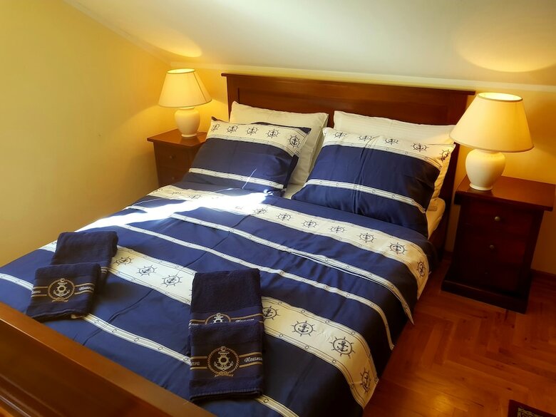 Hostal Villa Rava Residence & Restaurant