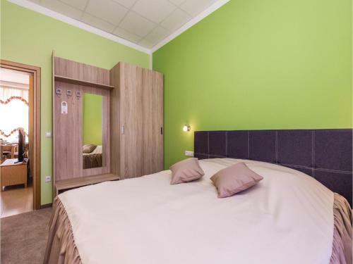 Two-bedroom Apartment In Ravna Gora